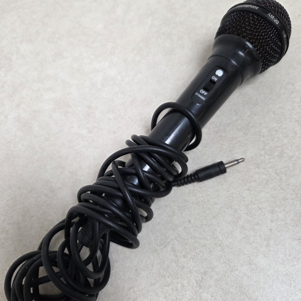 Labtec AM-20 Deluxe Microphone 600 OHM